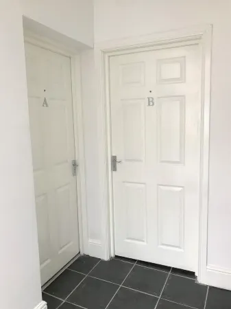 Restful 1-Bedroom Flat in St Helens Отели рядом с достопримечательностью «Кобс»