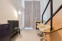 Spacious and Elegant Studio Loft Kingland Avenue Apartment