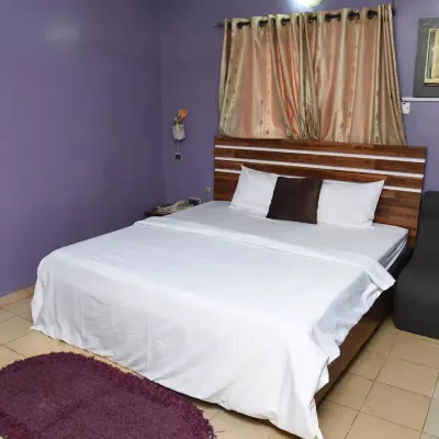 Banilux Guest House Hotels in 