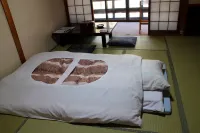 Shinzanso Hotel a Takayama
