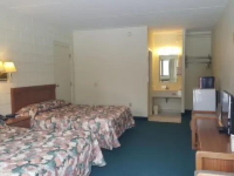 Oakridge Motel Hotels in Newaygo County