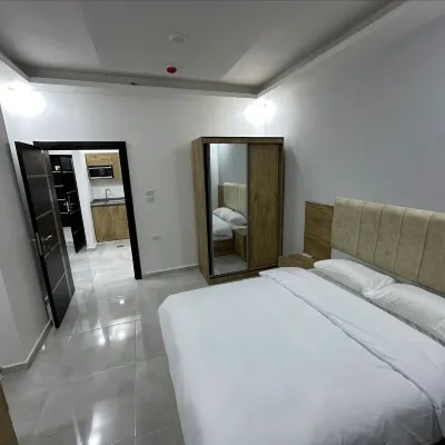 فندق رويال جروب اربد Hotels near محلات الاقصى نشأت سلامة