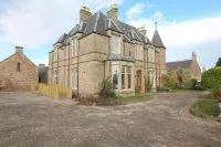 Duchally House