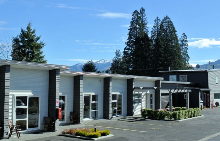 Oxford Village Motels