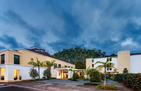 Terra Nostra Garden Hotel Отели в г. Ponta Garca