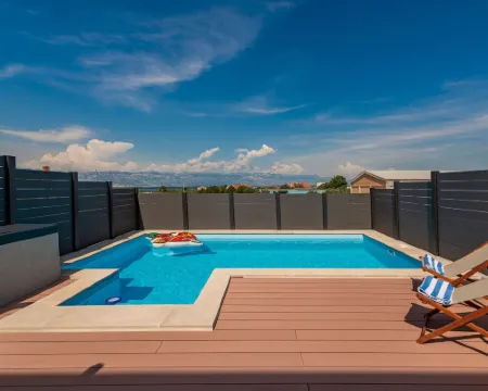 Villa Nia ZadarVillas Hotels in Nin