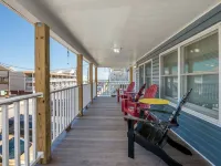 BIG, beautiful;  just steps to beach, OCEANblock! 2nd floor w/ocean & bay views.