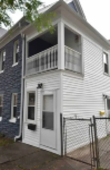 Charming Vintage Farmhouse 3 Bedroom Oasis