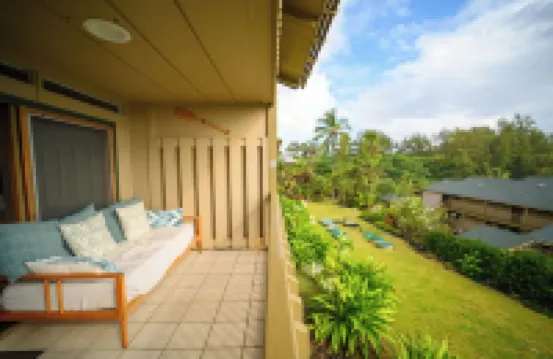 Oceanview Condo in Hana-Let the ocean lull you to sleep