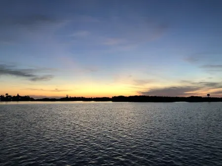 Direct Gulf Access Home w/ Floating Dock and Pool Отели в г. Эрнандо-Бич