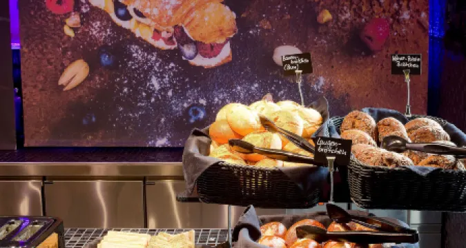 Plaza Inn Stays Design Dortmund