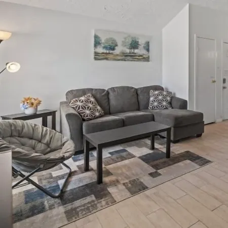 Cozy 2 Bed 1 Bath Home near IAH Отели в г. Спринг