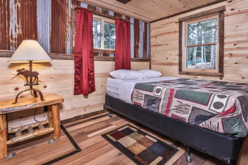 Private Dock and Gorgeous Lakefront Views - Charming Cottage Retreat