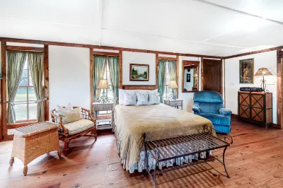Seahorse Cove Hotels in Buchanan Dam