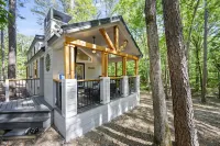 Serene Getaway in the Woods - Cozy Sanctuary Hoteles en Condado de McCurtain