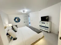 Luxurious Coastal Escape with Heated Pool - Elegant Serenity Retreat