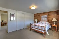 Panoramic Rocky Mountain View and Unique Services - Spacious Cozy Retreat