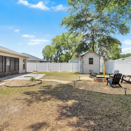 Entire Home near Silver Springs Park and World Equestrian Center/ FirePit