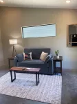 Modern 1-bedroom cottage in historic downtown Mount Vernon.
