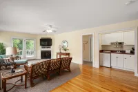 Stunning Waterfront Escape with Private Pool - Luxurious Soundside Oasis