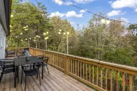Renovated | Mtn Views | Hot tub | Fire Pit | Pet Friendly Hotels in Pickens County
