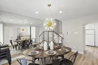Spacious Highland Park Hideaway - 3 Bedroom - Sleeps 9 - Rooftop Deck
