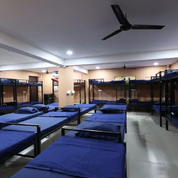 Wee Care Hostel and Dormitory