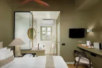 Maison Muse - balcony