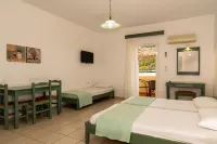 Elpis Studio Apartments