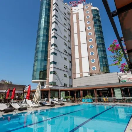 City Live Hotel