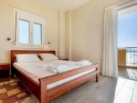 Seaview Studio in Beautiful Setting West from Chania