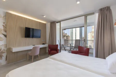 Aparthotel Bcl Levante Beach Отели в г. Бенидорм