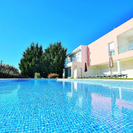 Hilltop Oasis Lisboa Oeiras