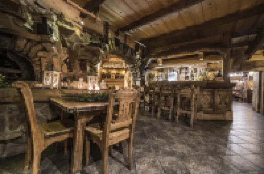 Góralski Dwór Hotels in Koscielisko