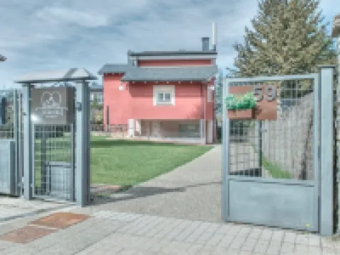 Pura Vida Pirineos Hotels in Jaca