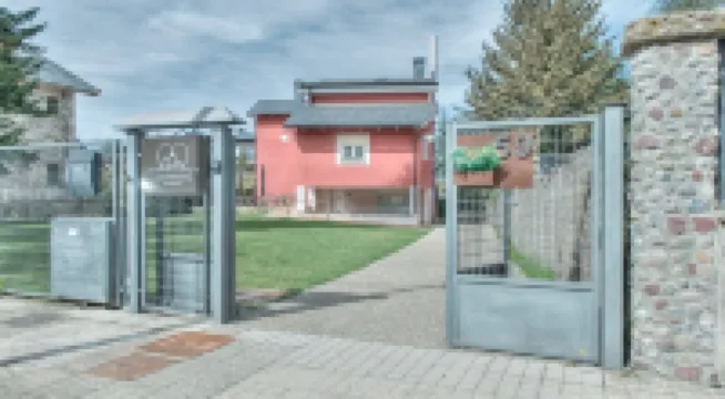 푸라 비다 피리네오스