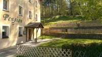 Pension & Kindergarten Catering Sommerfrische Hotels in der Nähe von Greifensteine