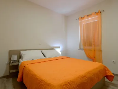 Apartment in Ljubac with Garden