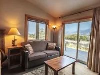 Yellowstone Valley Lodge, Ascend Hotel Collection Hotels in Pray