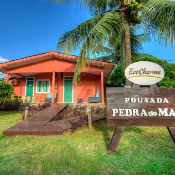 Ecocharme Pousada Pedra Do Mar Hotels near Praia do Sancho