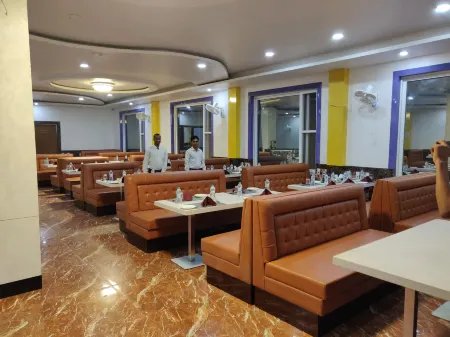 Hotel Seven Inn Bodhgaya