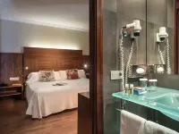 Ibis Styles Figueres Ronda Hotels near Castell de Sant Ferran