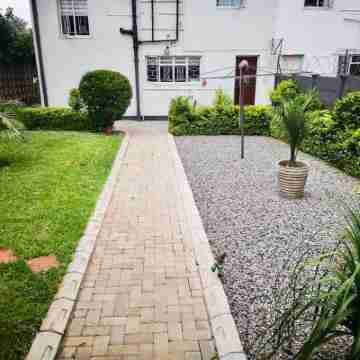 Chic Modern House on Neasden - 2085 Hotel Exterior