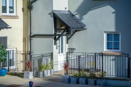 13 Rhodewood House - 2 Bedroom Apartment - Saundersfoot