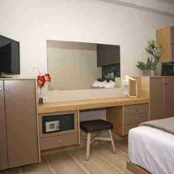 Ionian Eye Design Studios & Spa Rooms