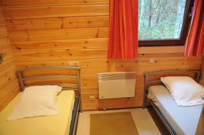 Chalet in Belgium with Cozy Wood Interior فنادق في 