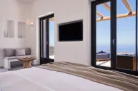 Brilliance Suites - Infinity Pools