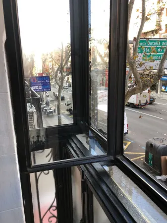 Hostal Noche y Dia Отели рядом с достопримечательностью «KeepCoding»