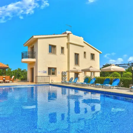Villa Leda Finiki in Latchi
