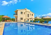 Villa Leda Finiki in Latchi - maisons de vacances